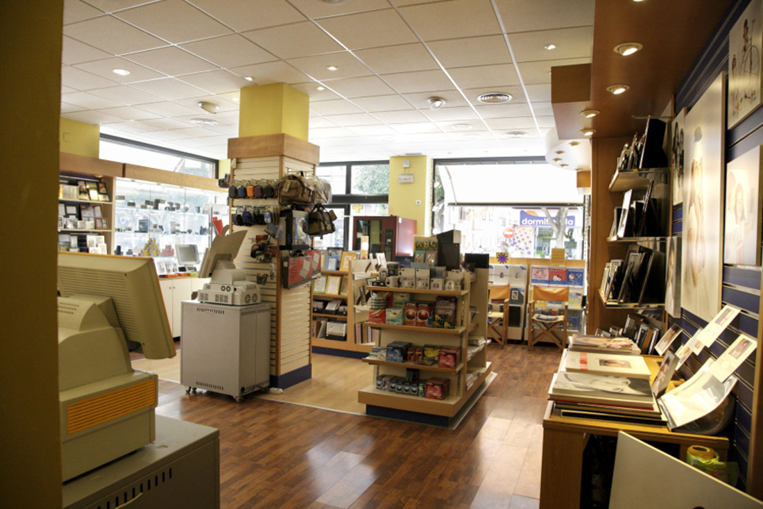 3-Tienda Foto Estudio P.González Mislata Valencia