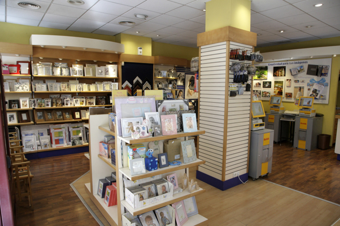 4-Tienda Foto Estudio P.González Mislata Valencia
